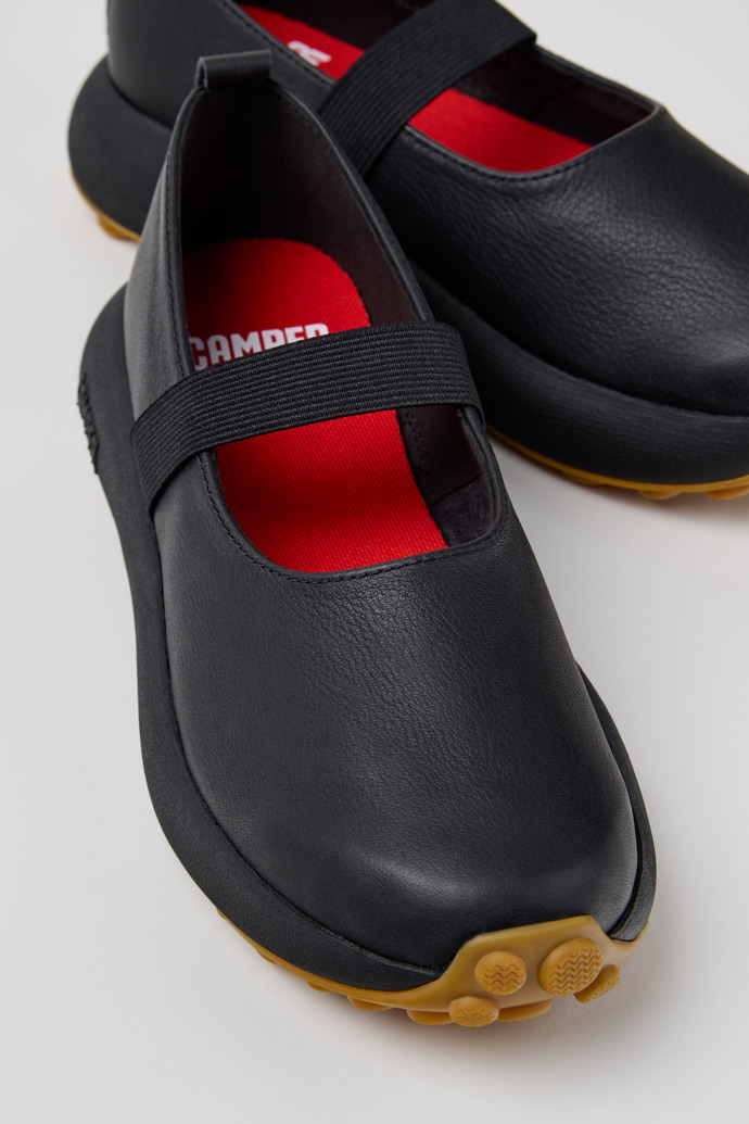 Camper Pelotas Athens - Schwarzer Damensneaker aus Leder.