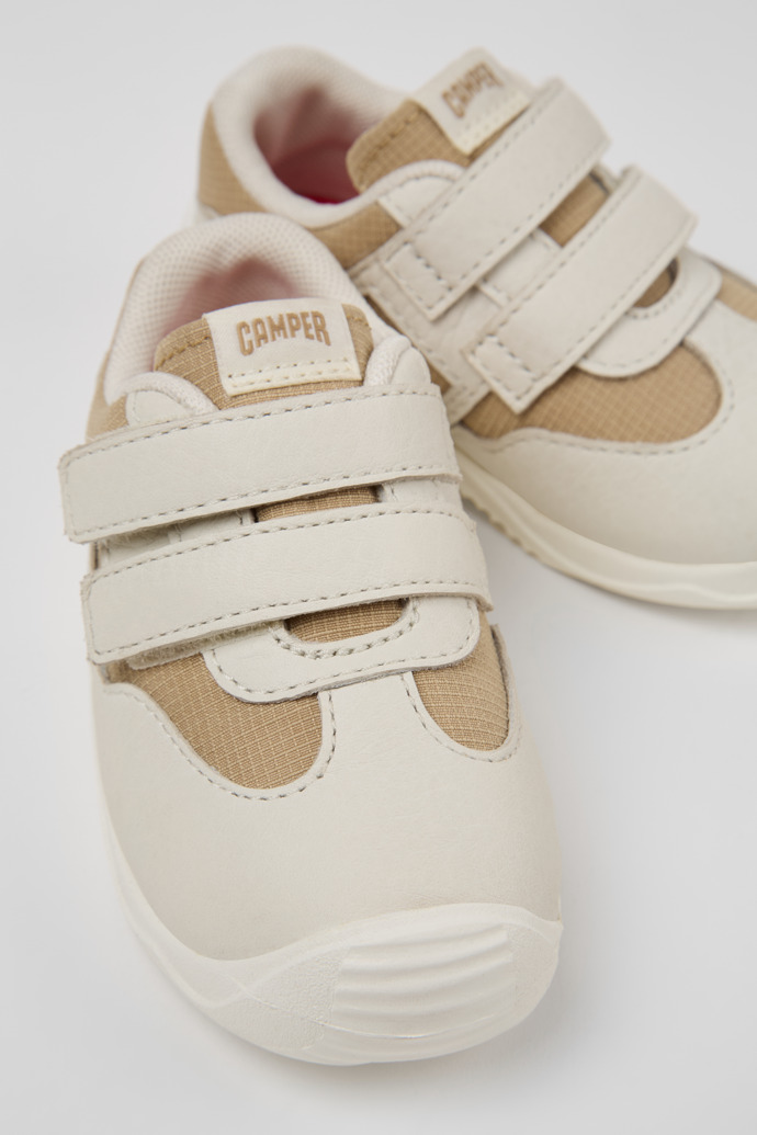 Camper Dadda - Mehrfarbige Kindersneaker aus Leder und Textil.