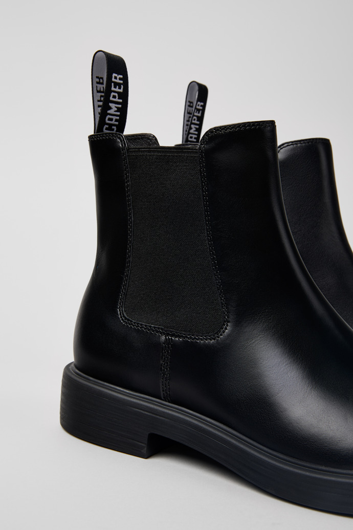 Camper Dean - Schwarze Herrenstiefelette aus Leder.