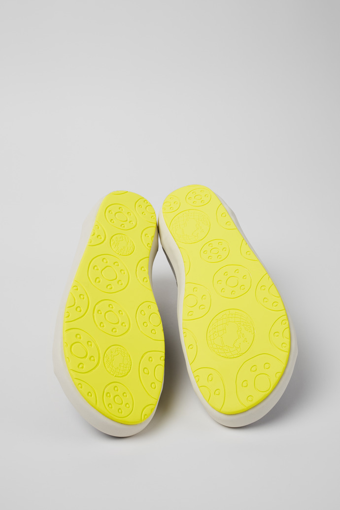 Camper Peu Rambla - Grauer Herrensneaker aus Recyclingbaumwolle.