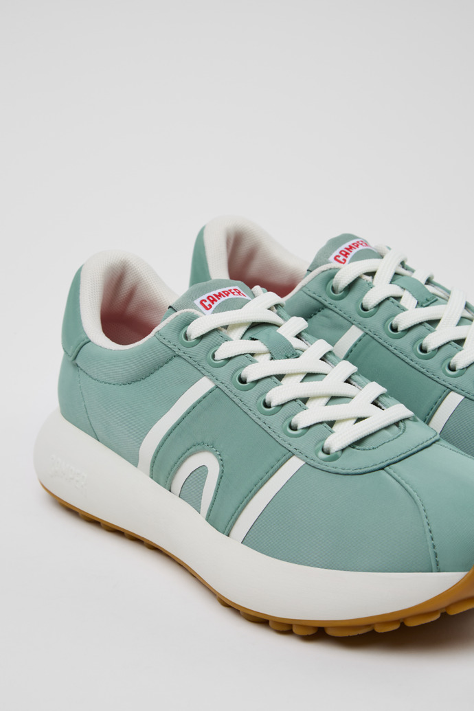 Camper Pelotas Athens - Mehrfarbiger Damensneaker mit nahtlosem Obermaterial.