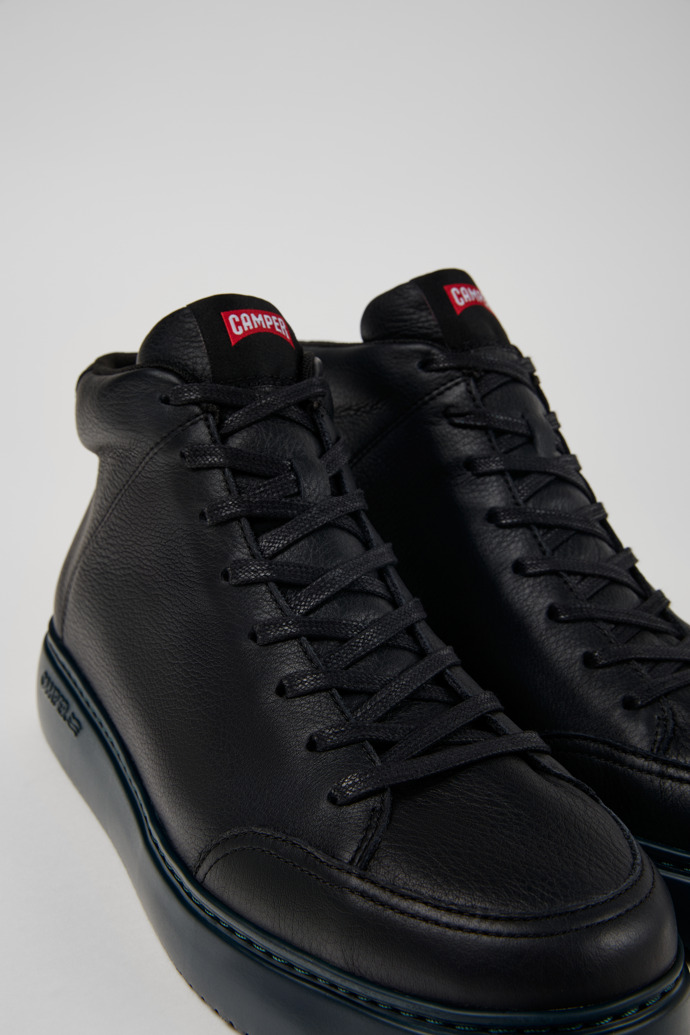 Camper Runner K21 - Schwarzer Herrensneaker aus Leder