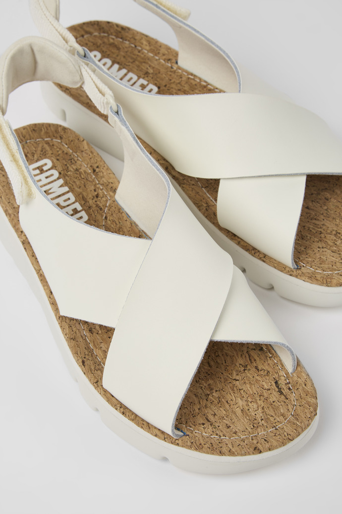 Camper Oruga - Weiße Damensandale aus Leder und Textil