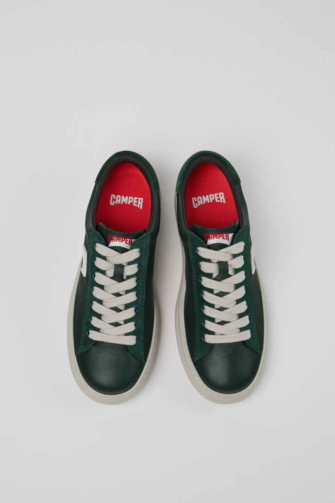 Camper Runner - Grüner Damensneaker aus Leder und Nubukleder.