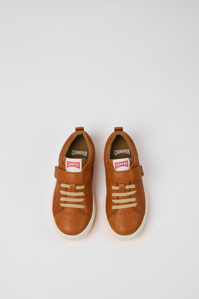 Camper Runner - Brauner Kindersneaker aus Leder