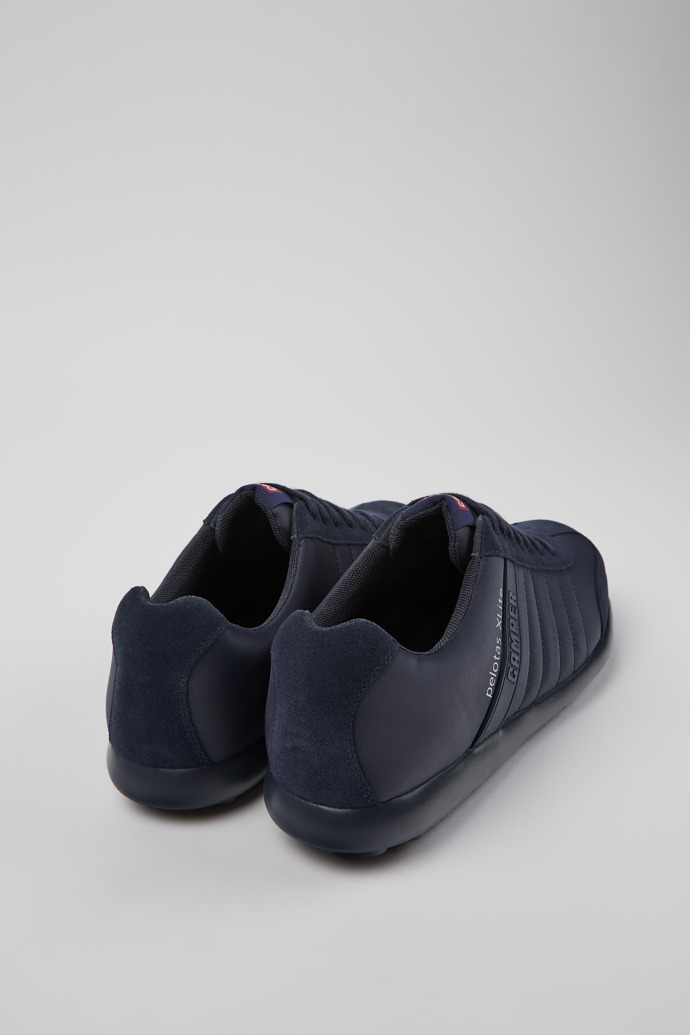 Camper Pelotas XLite - Blauer Herrenschuh aus Textil und Nubukleder.