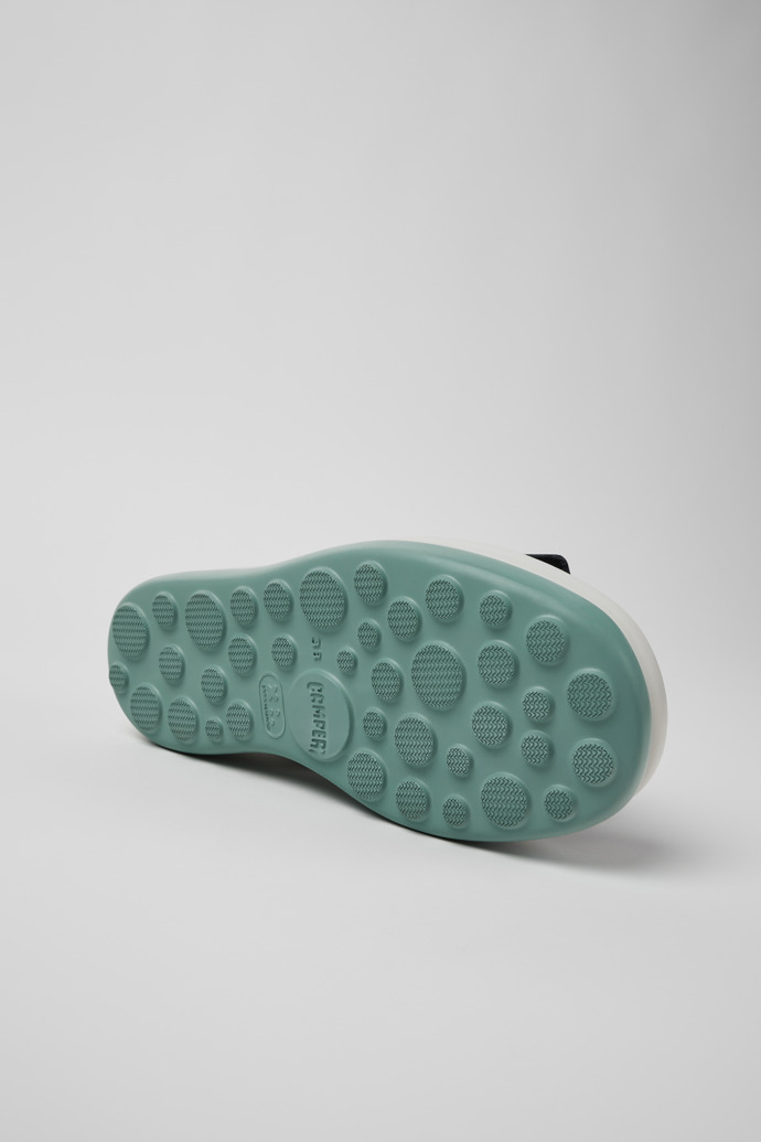 Camper Pelotas Flota Up - Schwarze Ledersandale für Damen.