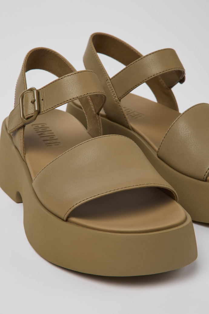 Camper Tasha - Braune Ledersandalen für Damen