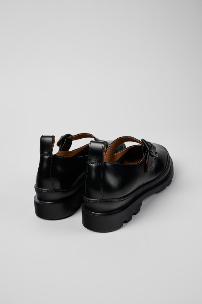 Camper Brutus - Schwarzer Lederschuh im Mary-Jane-Stil