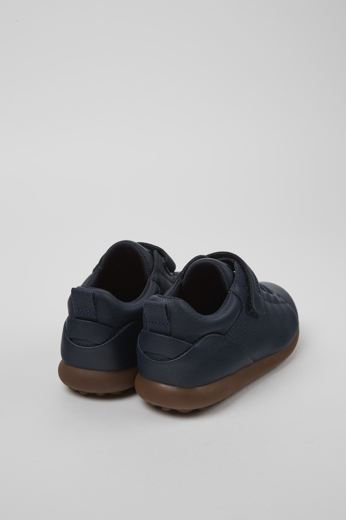 Camper Pelotas - Blauer Kinderschuh aus Leder und Textil.