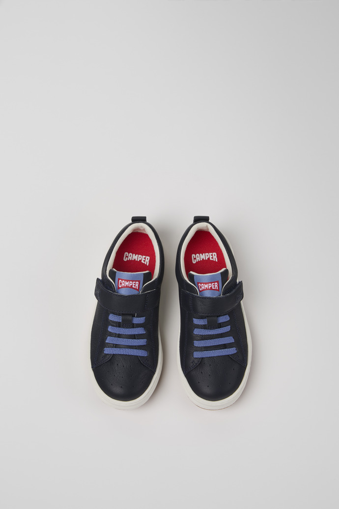 Camper Runner - Blauer Kindersneaker aus Leder.