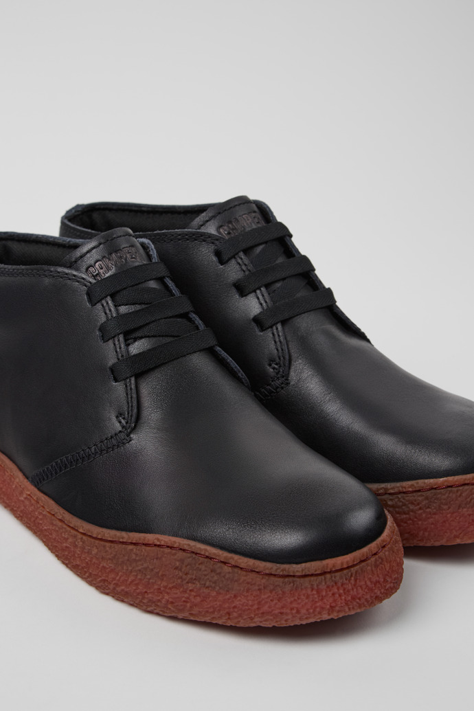 Camper Peu Terreno - Schwarze Lederstiefelette für Herren.