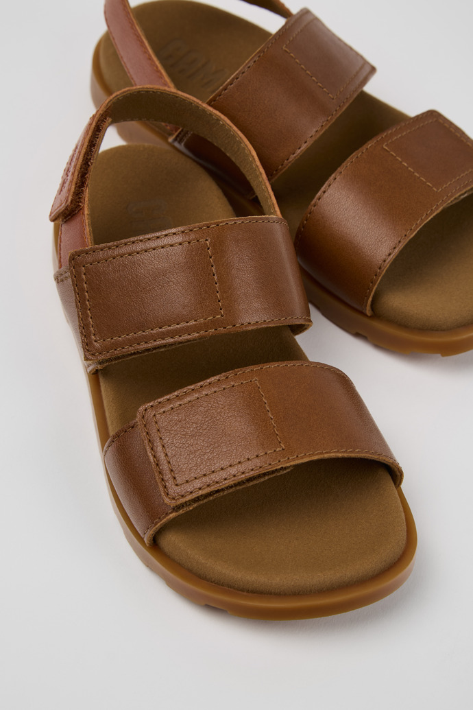 Camper Brutus Sandal - Braune Kindersandale aus Leder.