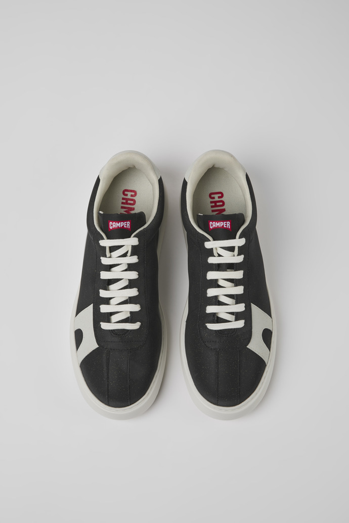 Camper Runner K21 MIRUM® - Herrensneaker in Schwarz und Weiß