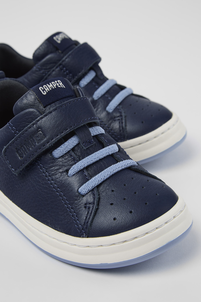 Camper Runner - Blauer Ledersneaker