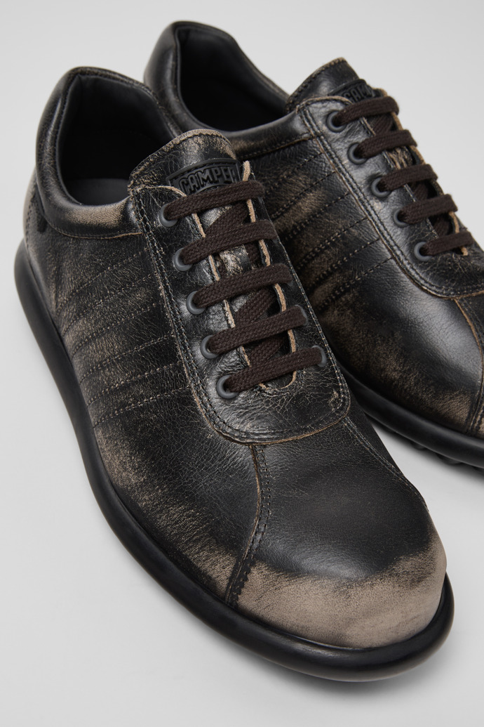 Camper Pelotas - Graue Damenschuhe aus pflanzlich gegerbtem Leder.