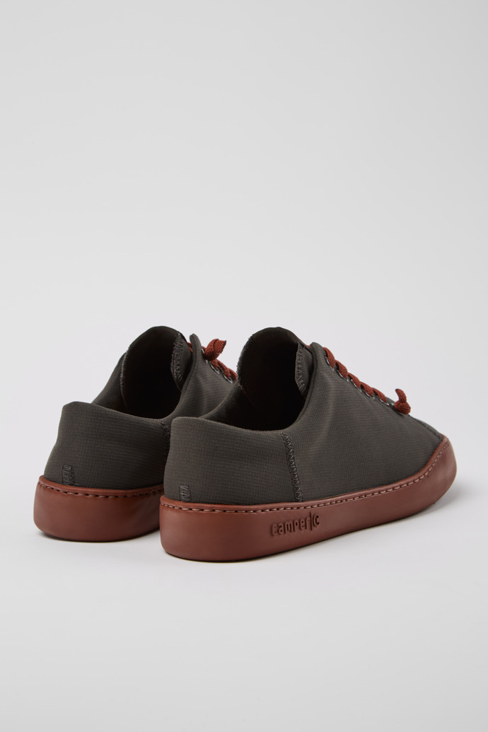 Camper Peu Touring - Grauer Herrensneaker aus Recycling-PET.