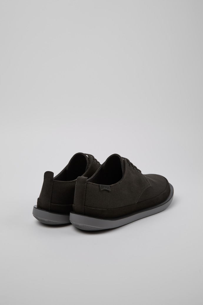 Camper Wagon - Grauer Herrenschuh aus recycelter Baumwolle und Nubukleder.
