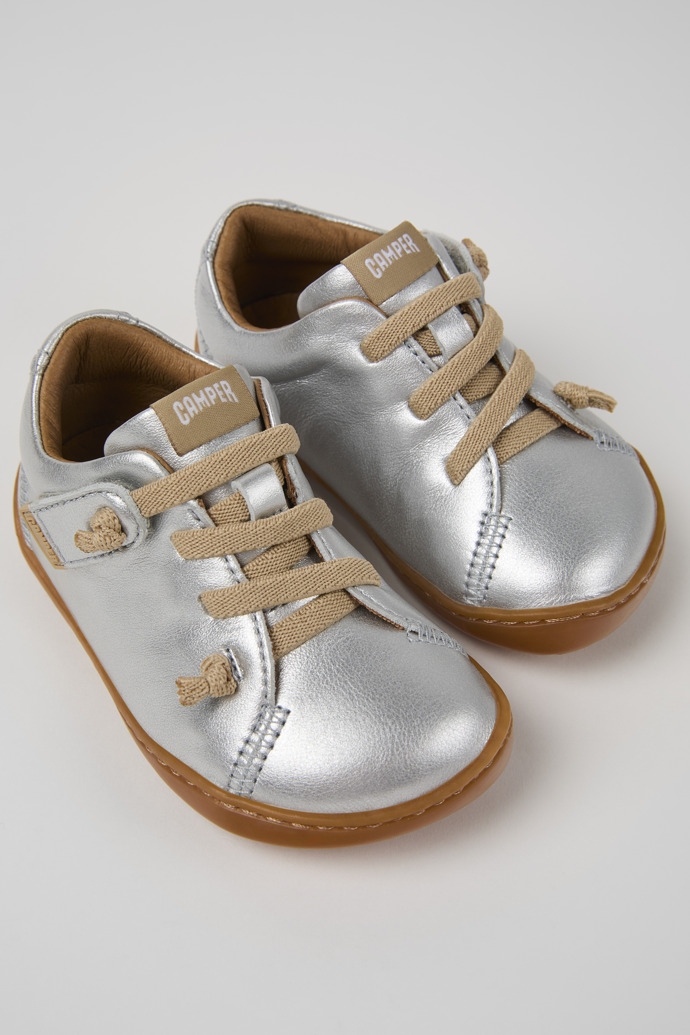 Camper Peu - Silberne Kinderschuhe aus Leder.