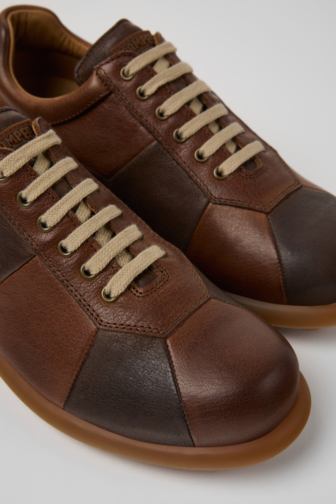 Camper Twins - Brauner Lederschuh für Damen.