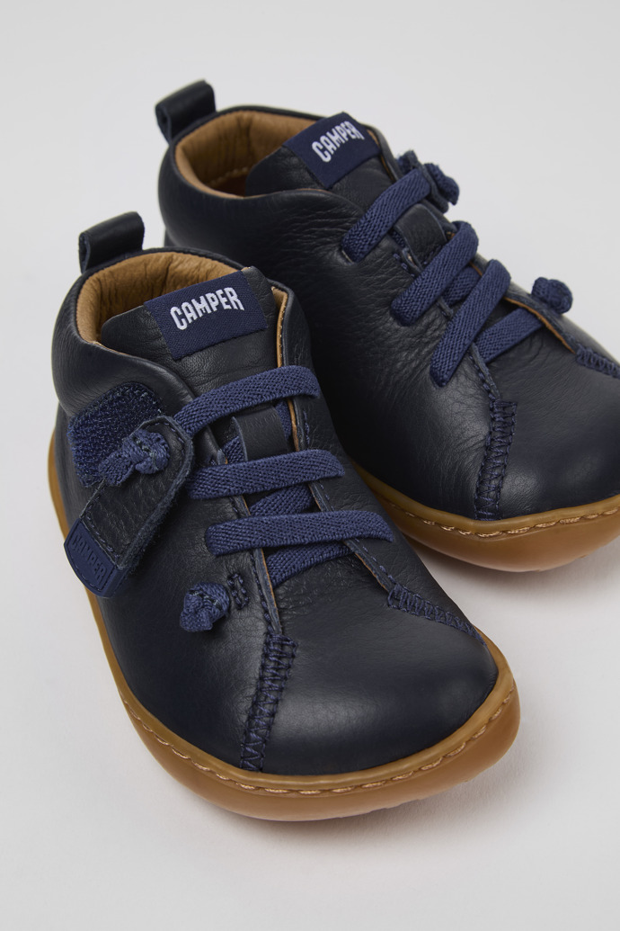 Camper Peu - Blaue Kinderstiefelette aus Leder.