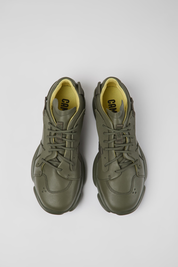 Camper Karst - Grüner Herrensneaker aus Textil und Leder