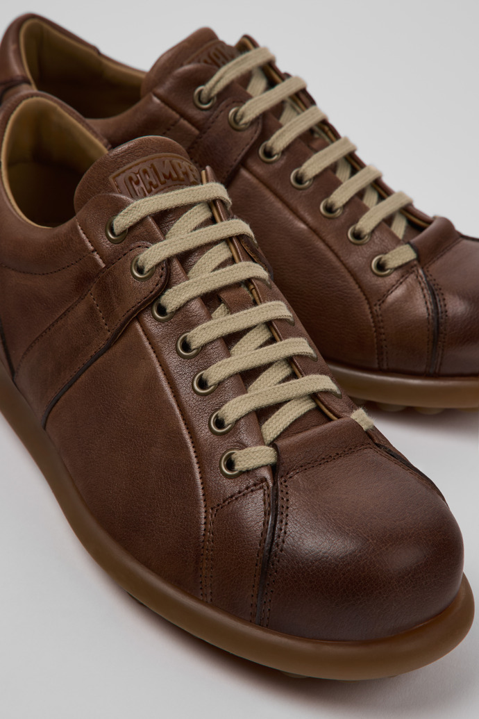 Camper Pelotas - Brauner Herrenschuh aus Leder.