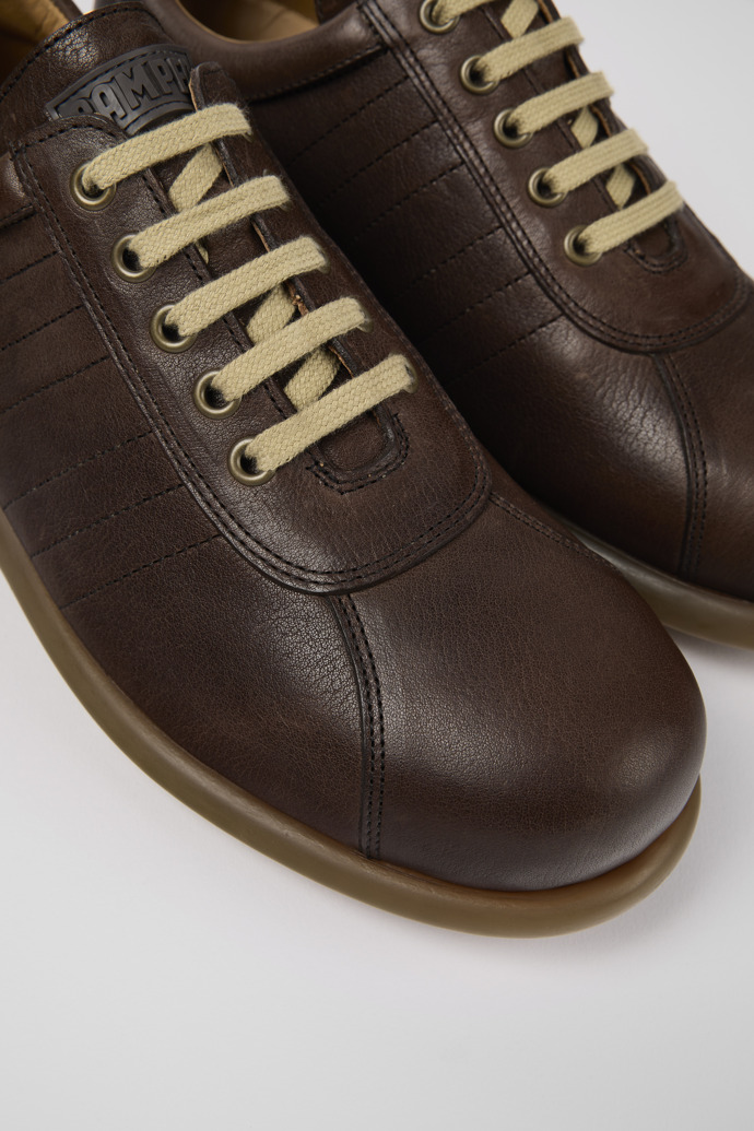 Camper Pelotas - Brauner Herrenschuh aus Leder.