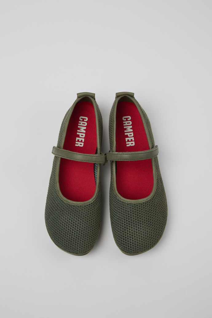 Camper Right - Grüne Mokassins aus TENCEL Lyocell und Leder für Damen.