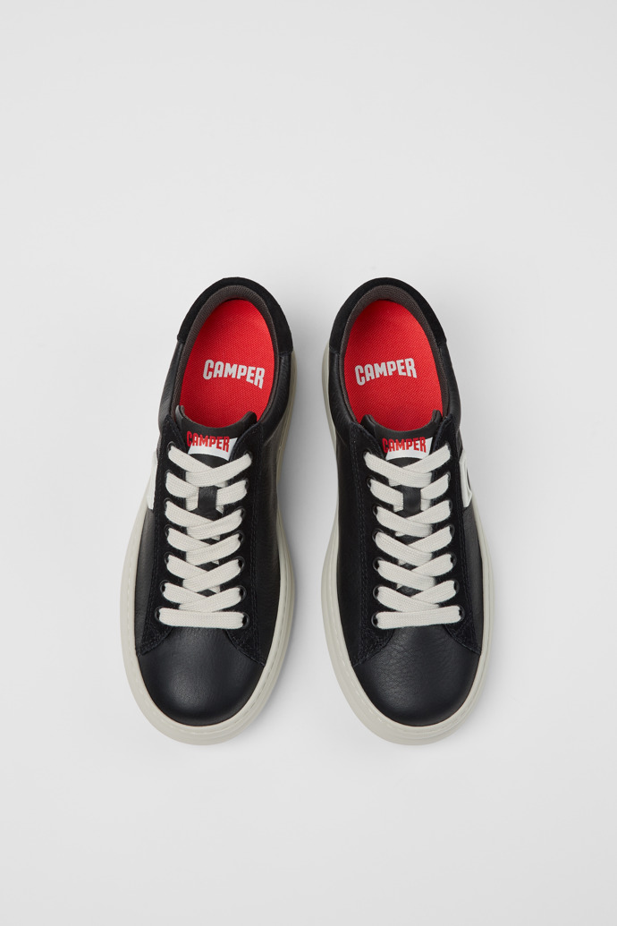 Camper Runner - Schwarzer Damensneaker aus Leder und Nubukleder.