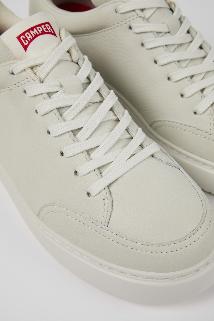 Camper Runner K21 - Weißer Lederschuh für Damen.