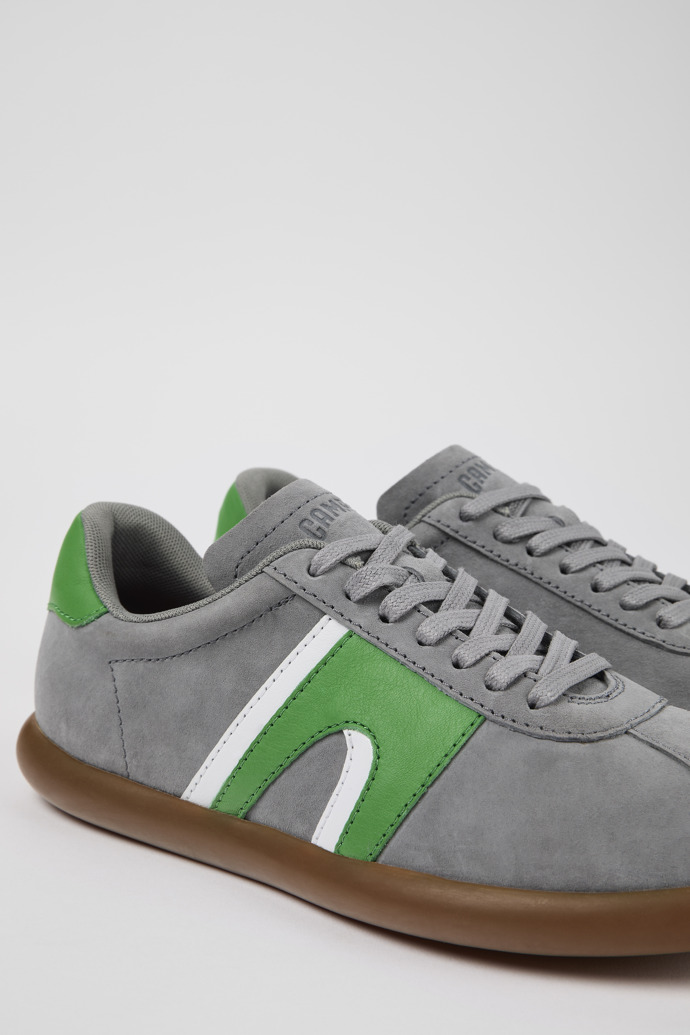 Camper Pelotas Soller - Grauer Damensneaker aus Nubukleder/Leder