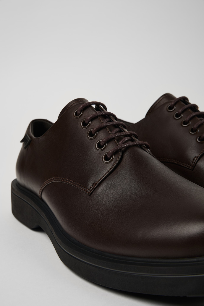 Camper Norman - Brauner Herrenschuh aus Leder.
