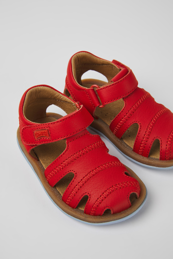 Camper Bicho - Rote Kindersandale aus Leder