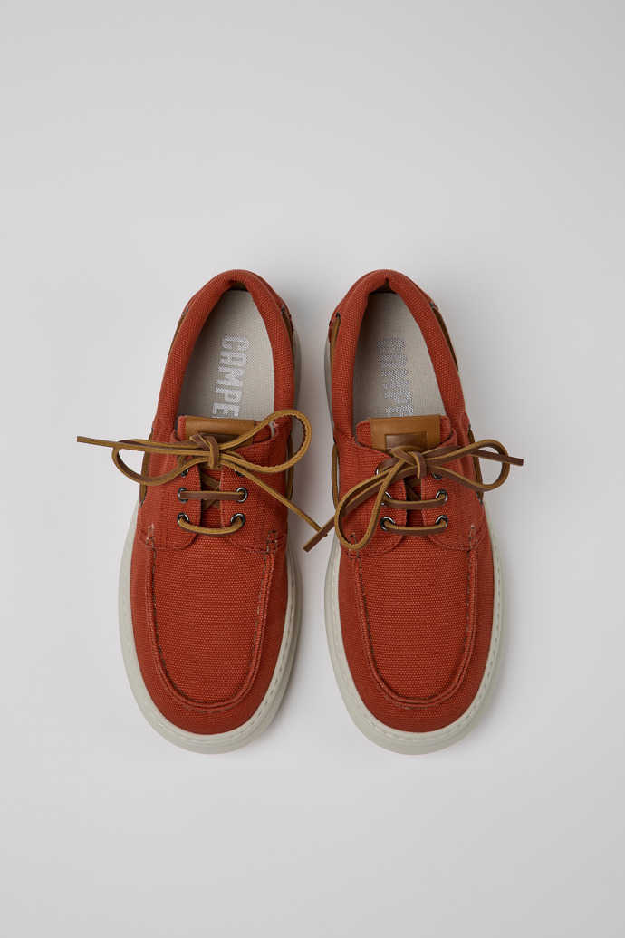Camper Runner - Rote Herrenschuhe aus Recyclingbaumwolle