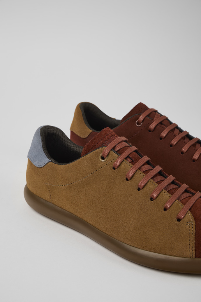 Camper Twins - Rotbrauner Herrensneaker aus Nubukleder