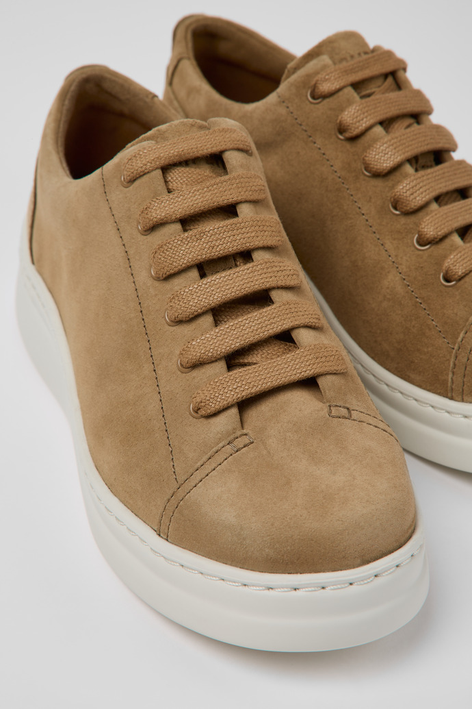 Camper Runner Up - Braune Damensneaker aus Nubukleder