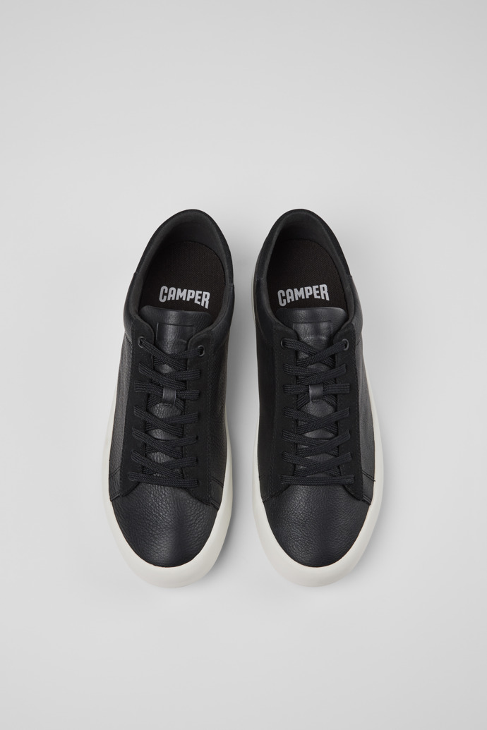 Camper Andratx - Schwarzer Herrensneaker aus Leder und Nubukleder.