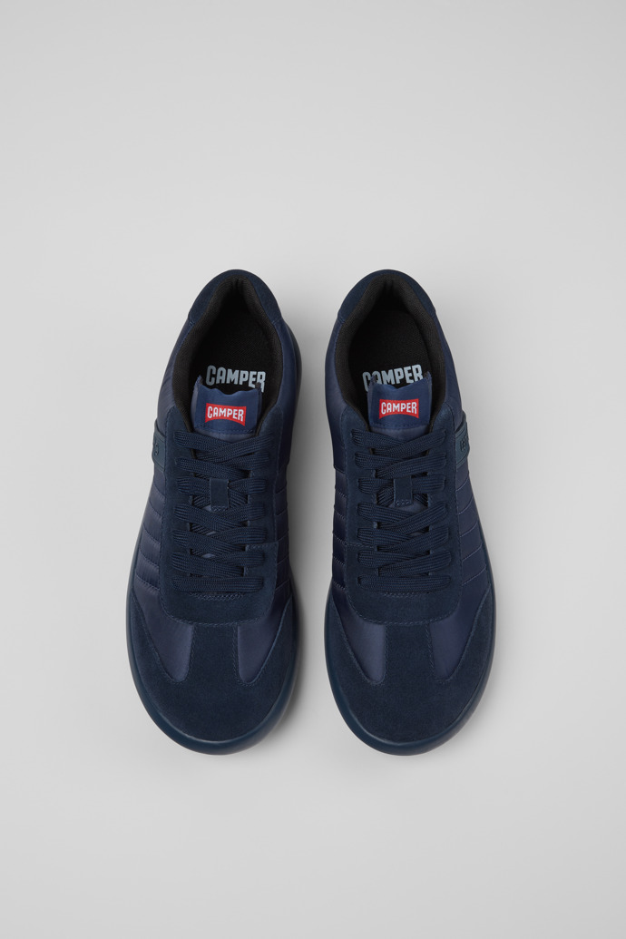 Camper Pelotas XLF - Blauer Herrensneaker aus Textil und Nubukleder.