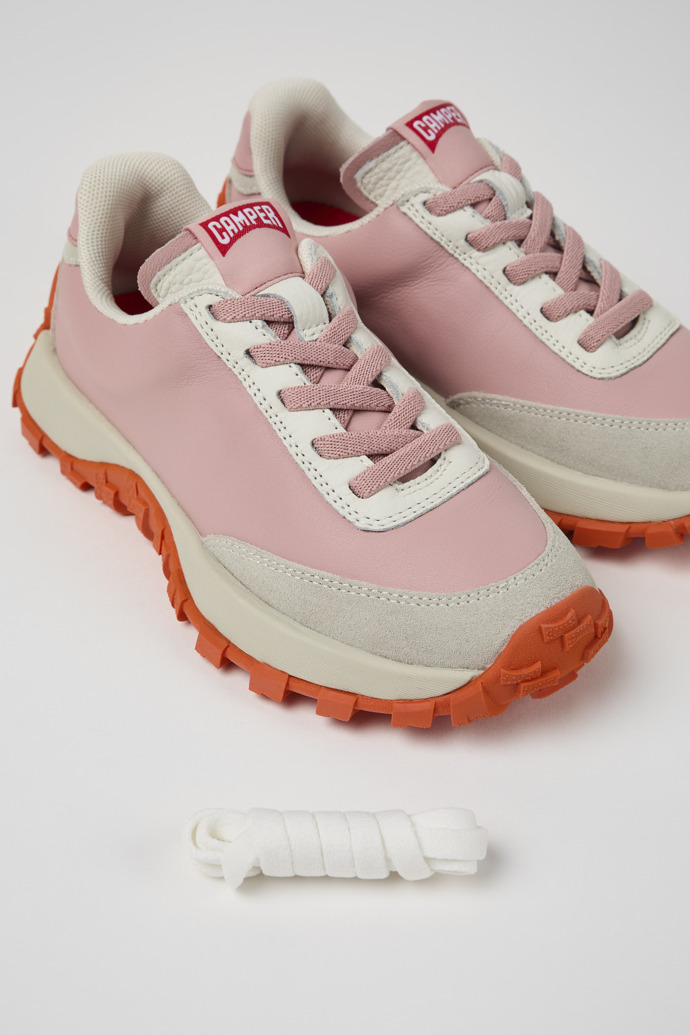Camper Drift Trail - Rosa-graue Kindersneaker aus Leder und Nubukleder