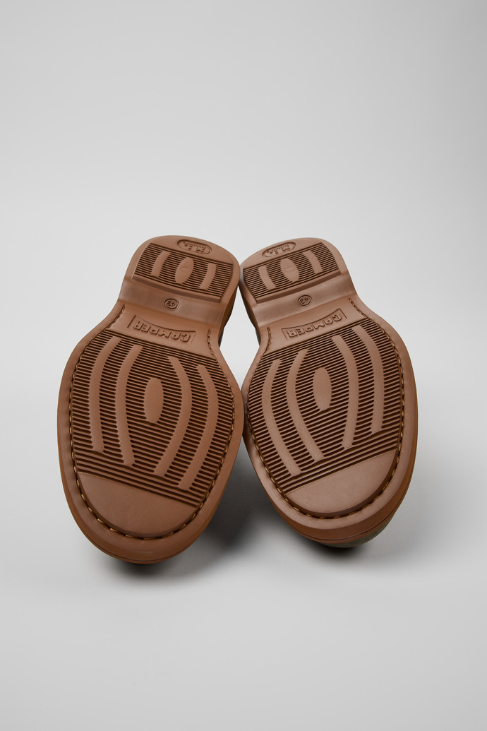 Camper Norman - Grüner Herrenschuh aus Nubukleder.