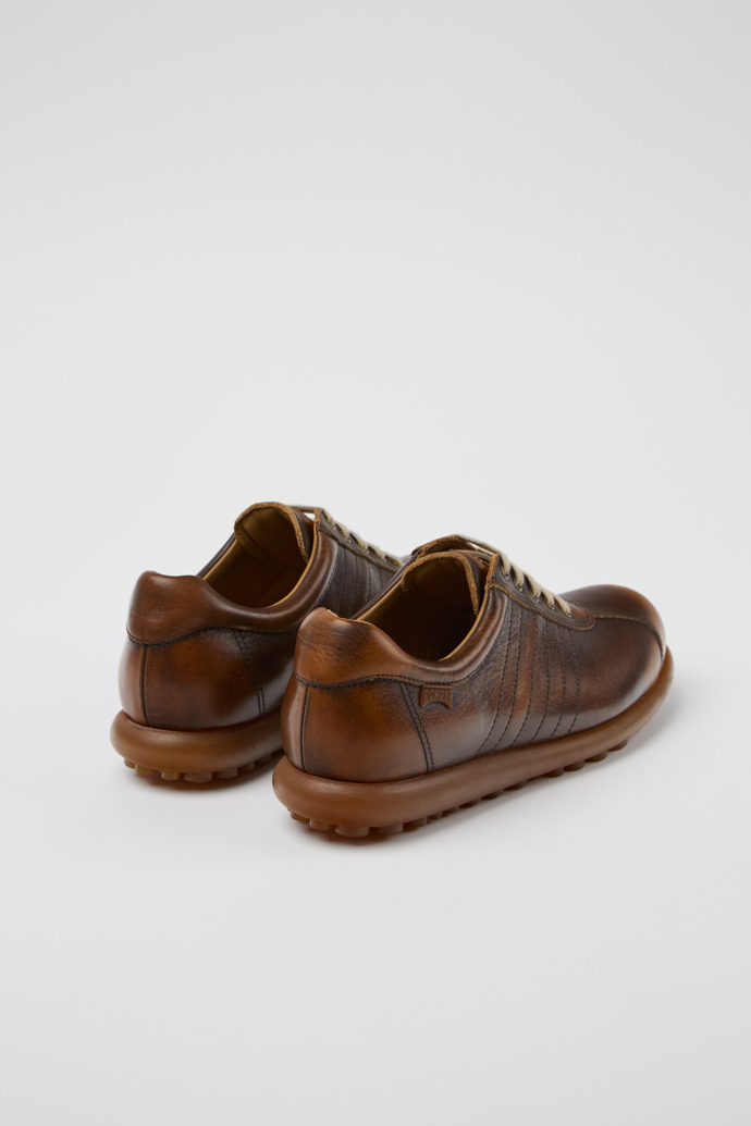 Camper Pelotas - Brauner Frauenschuh aus Leder.