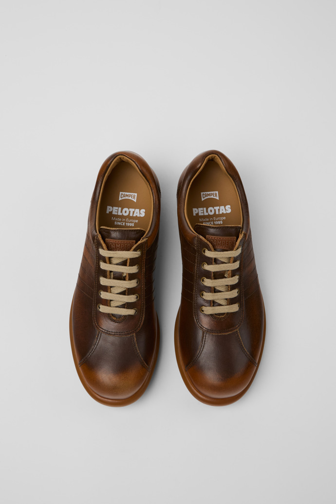 Camper Pelotas - Brauner Frauenschuh aus Leder.