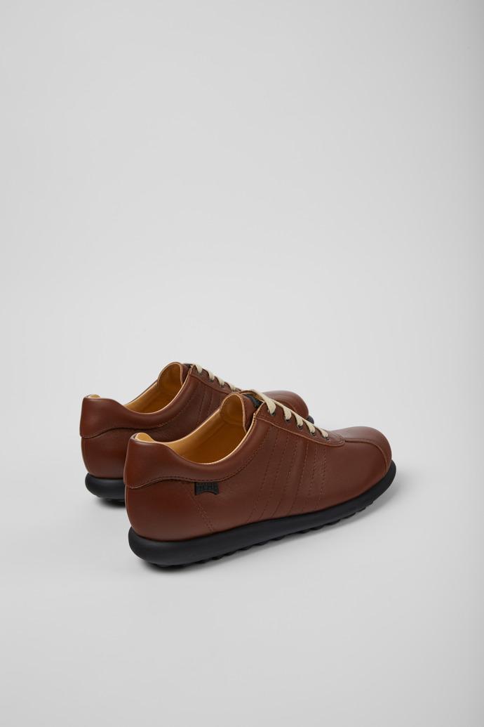 Camper Pelotas - Brauner Damenschuh aus Leder