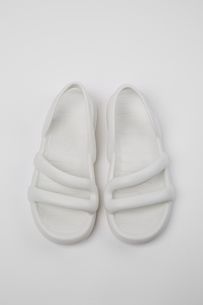 Camper Kobarah Flat - Weiße Sandalen.