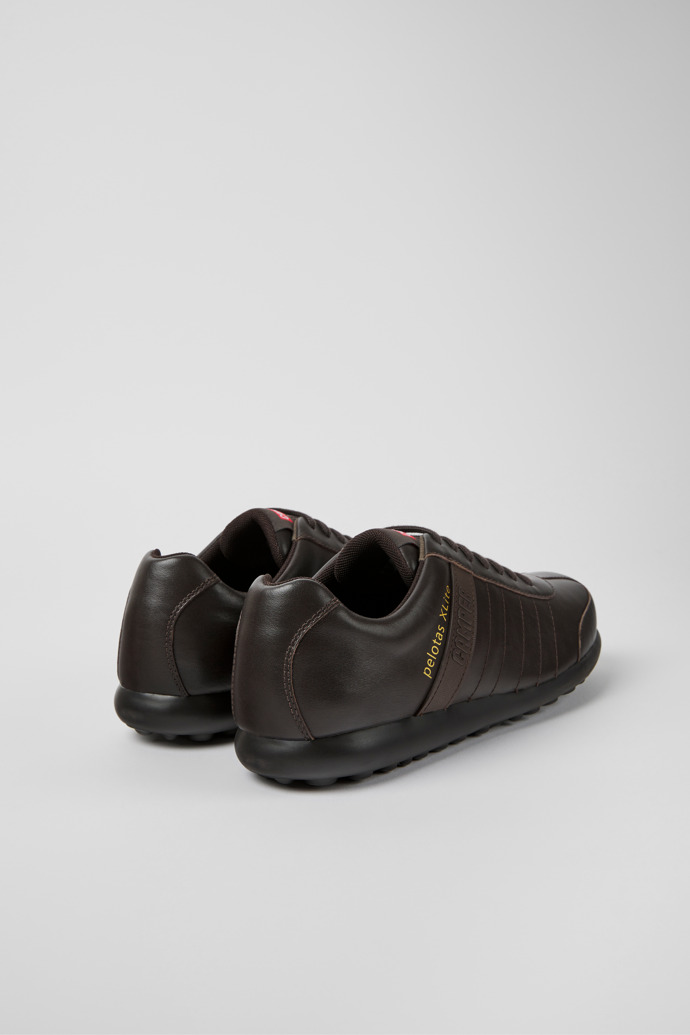 Camper Pelotas XLite - Brauner Herrenschuh aus Leder.