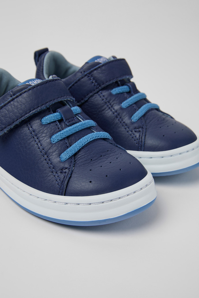 Camper Runner - Blauer Kindersneaker aus Leder