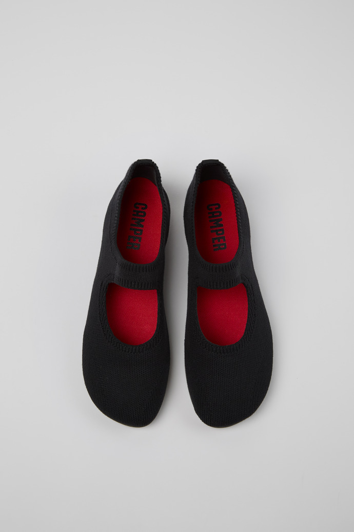 Camper Right - Schwarzer Damenschuh aus Textil.