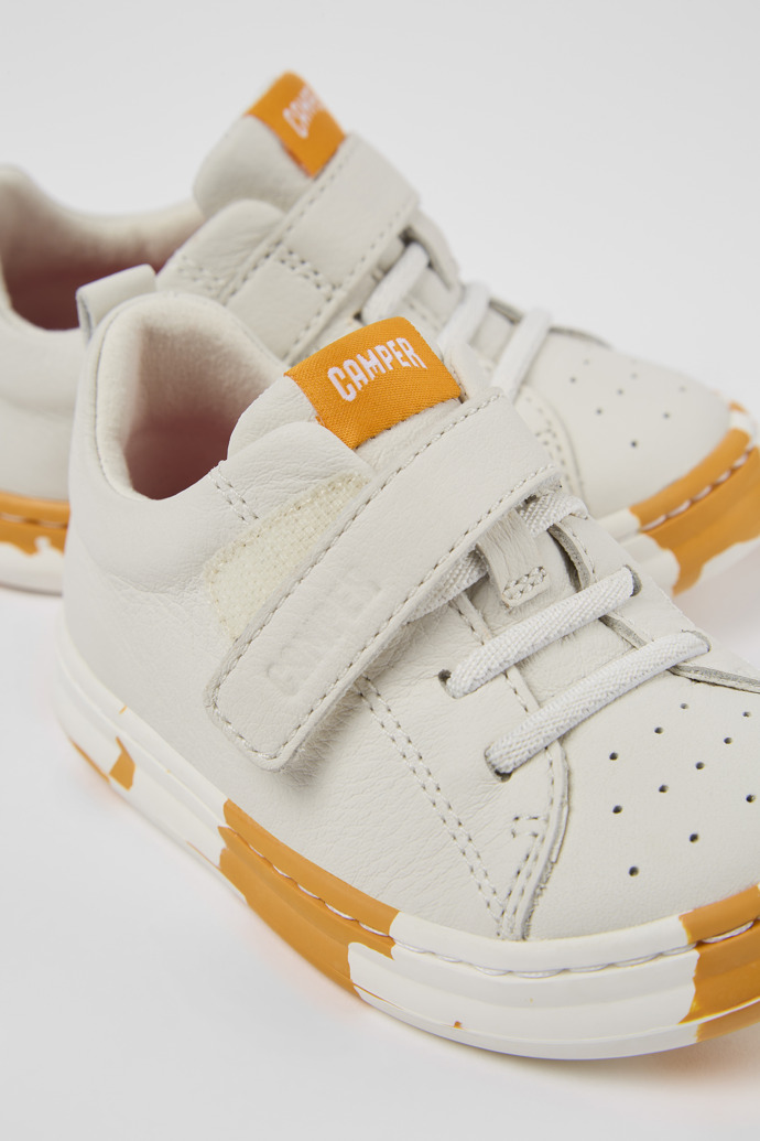 Camper Runner - Weißer Ledersneaker