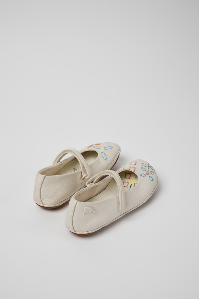 Camper Twins - Weißer Lederballerina für Kinder.
